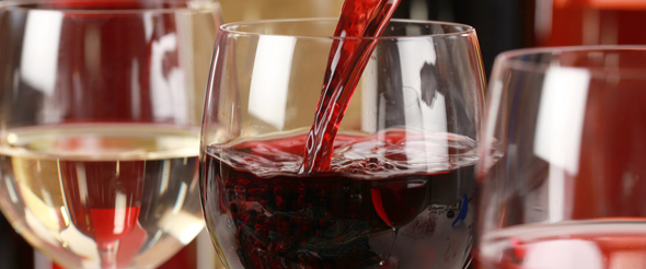 The right wine glass depends on the texture, color, taste, and smell of a wine.